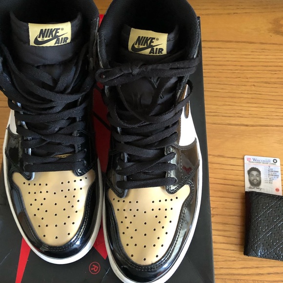 Jordan Retro “Gold Toes” 1s - Picture 2 of 5